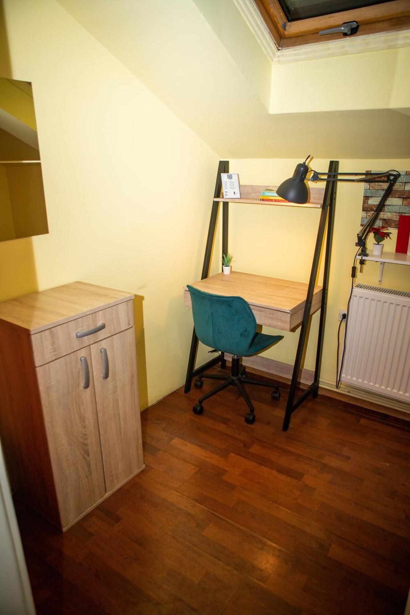 Hostel Iris Belgrad Exteriör bild